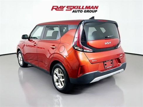 Used 2023 Kia Soul LX w/ LX Technology Package image 5
