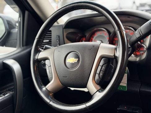 Used 2012 Chevrolet Silverado 1500 LT image 17