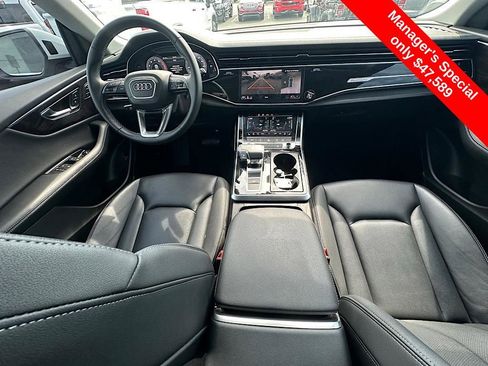 Used 2023 Audi Q8 Premium Plus image 17