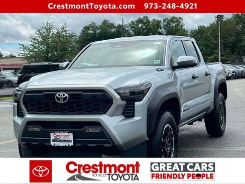 Used 2024 Toyota Tacoma TRD Off-Road image 1