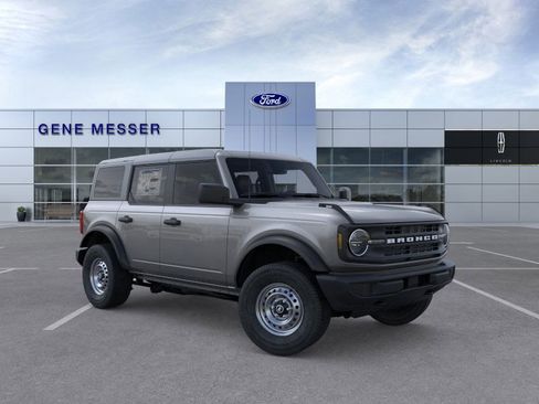 New 2025 Ford Bronco 4-Door image 28