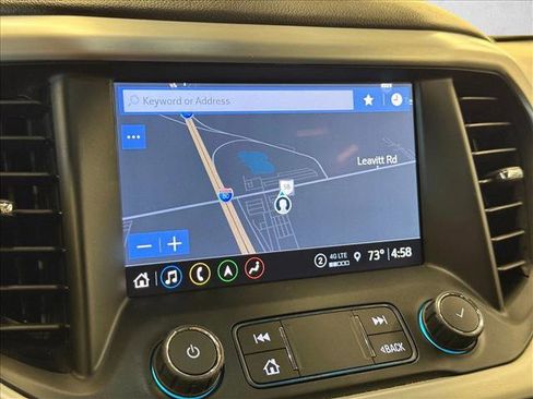 Used 2023 GMC Acadia SLT image 14