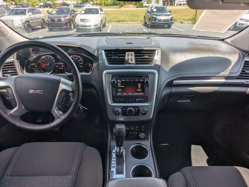 Used 2016 GMC Acadia SLE FWD image 14