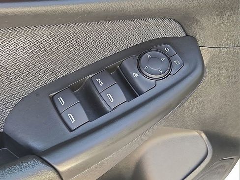 Used 2025 Chevrolet TrailBlazer LT FWD image 21