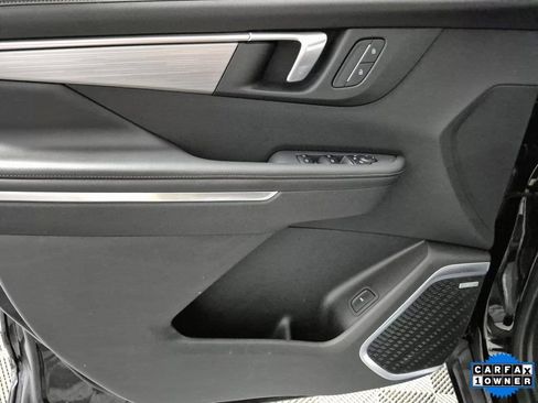 Certified 2025 Buick Enclave Preferred image 13