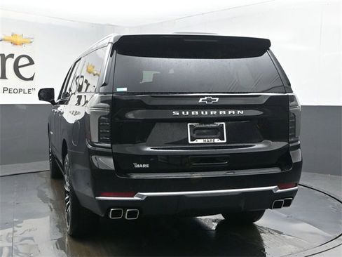 New 2026 Chevrolet Suburban High Country image 14