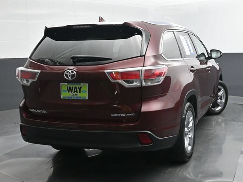 Used 2014 Toyota Highlander Limited Platinum AWD/4WD image 34