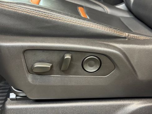 Used 2024 GMC Sierra 2500 AT4 w/ AT4 Premium Plus Package image 12