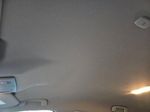 Used 2024 Nissan Rogue SV image 9