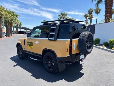 Used 2023 Land Rover Defender 90 X-Dynamic SE AWD/4WD image 7