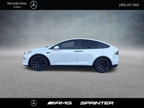 Used 2022 Tesla Model X Plaid image 2