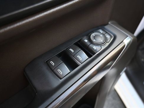 Used 2019 GMC Sierra 1500 SLT w/ SLT Premium Plus Package image 19