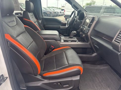 Used 2018 Ford F150 Raptor w/ Equipment Group 802A Luxury AWD/4WD image 38