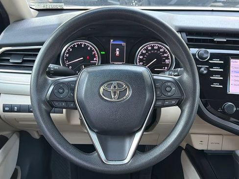 Used 2018 Toyota Camry LE w/ Convenience Package FWD image 23