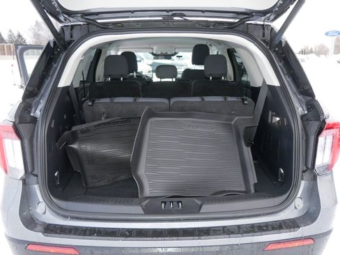 Used 2025 Ford Explorer Active image 18