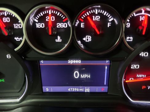 Used 2022 Chevrolet Silverado 1500 LT Trail Boss w/ Bed Protection Package image 15