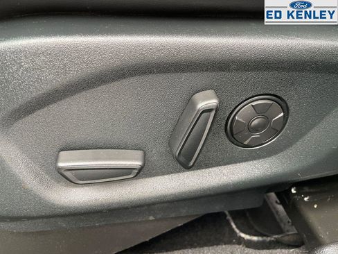 Used 2019 Ford Explorer Platinum image 4