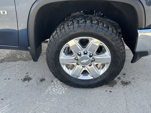 Used 2020 Chevrolet Silverado 2500 LTZ w/ LTZ Plus Package image 16