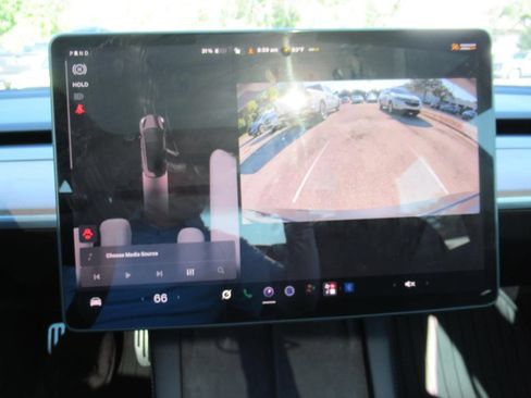 Used 2023 Tesla Model 3 Standard Range RWD image 29