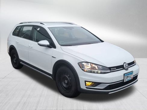 Certified 2019 Volkswagen Golf Alltrack S image 7