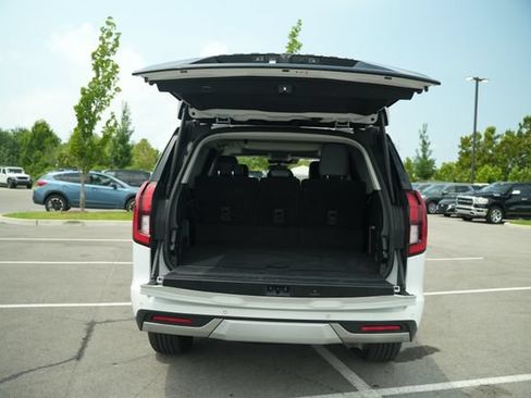 Used 2025 Ford Expedition Platinum AWD/4WD image 18