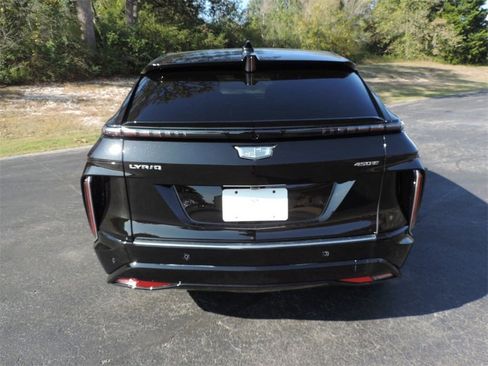 New 2026 Cadillac Lyriq Premium Luxury image 6