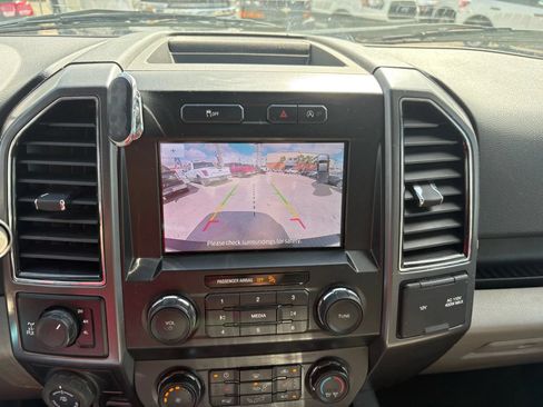 Used 2020 Ford F150 XLT w/ Equipment Group 302A Luxury AWD/4WD image 14