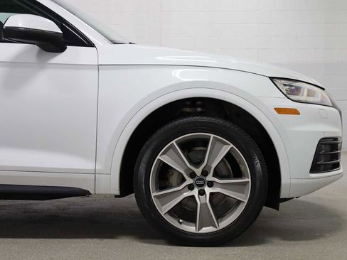 Used 2019 Audi Q5 2.0T Premium Plus w/ Premium Plus Package AWD/4WD image 11
