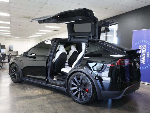 Used 2022 Tesla Model X Plaid AWD/4WD image 20