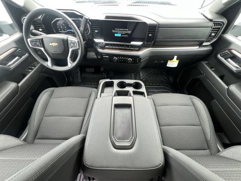 Used 2025 Chevrolet Silverado 3500 LT w/ Safety Package AWD/4WD image 13