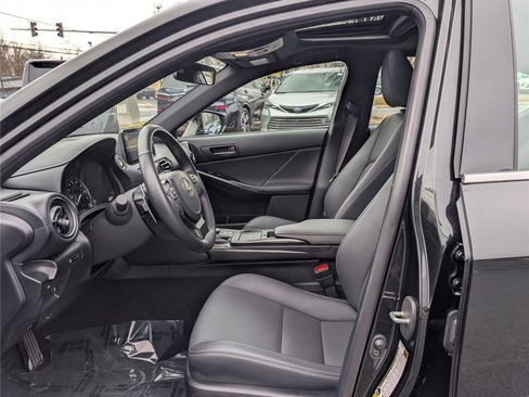 Certified 2025 Lexus IS 350 F Sport image 16