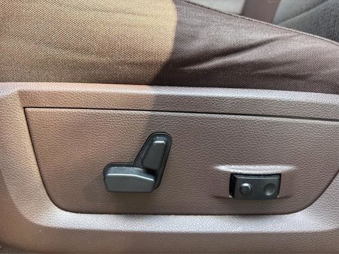 Used 2017 RAM 1500 Big Horn image 18