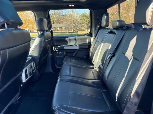 Used 2018 Ford F150 Lariat image 16