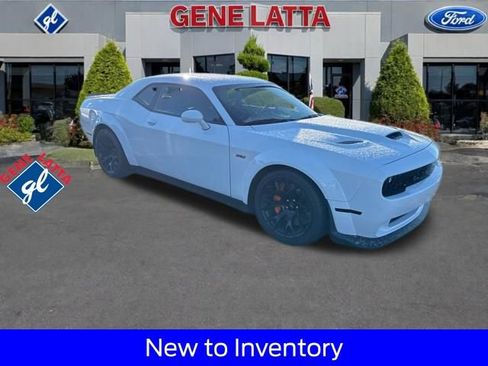 Used 2022 Dodge Challenger R/T Scat Pack image 1