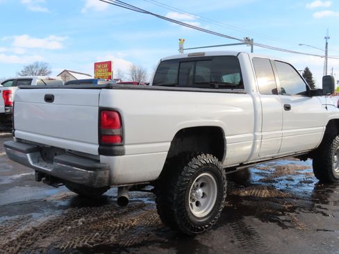 Used 1999 Dodge Ram 2500 Truck 4dr Quad Cab 139 WB HD 4WD image 17
