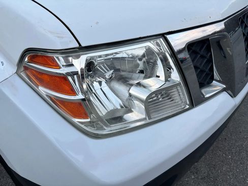 Used 2012 Nissan Frontier S w/ S Preferred Pkg image 4