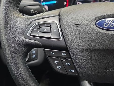 Used 2018 Ford Escape SEL FWD image 16