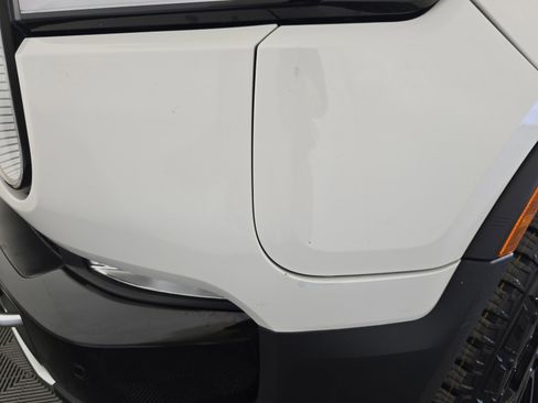 Used 2023 Rivian R1T Adventure image 34