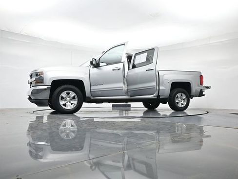 Used 2018 Chevrolet Silverado 1500 LT RWD image 57