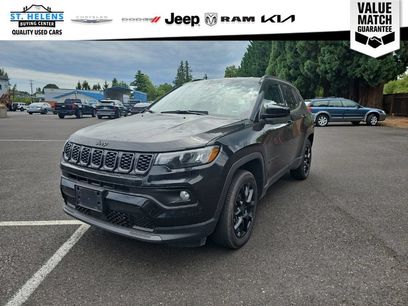 Used 2025 Jeep Compass Latitude w/ Convenience Group
