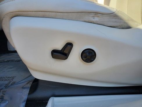 Certified 2018 Chrysler Pacifica Touring-L Plus w/ Tire & Wheel Group image 5