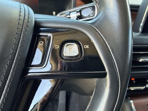Certified 2022 Lincoln Aviator Reserve AWD/4WD image 30