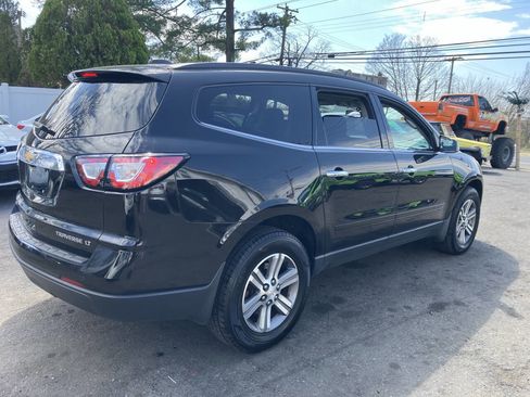 Used 2016 Chevrolet Traverse LT image 8