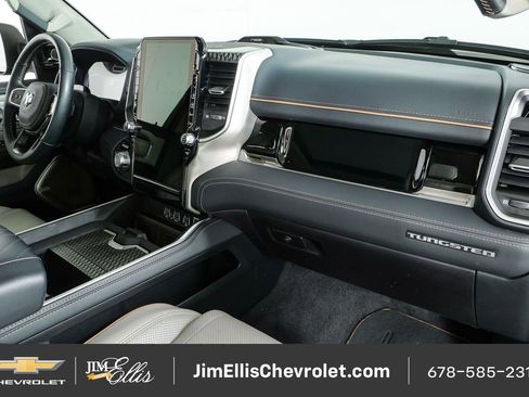 Used 2025 RAM 1500 Tungsten AWD/4WD image 24
