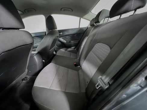 Used 2017 Kia Forte S w/ S Technology Package image 29