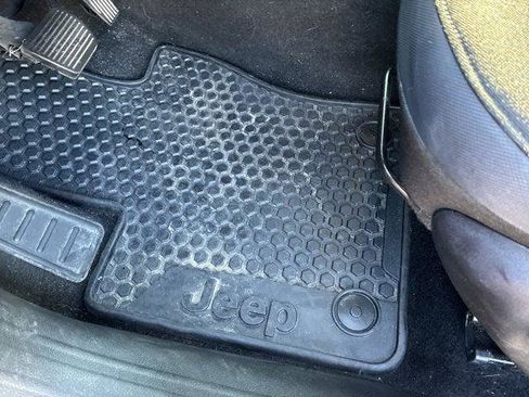 Certified 2020 Jeep Renegade Trailhawk image 25