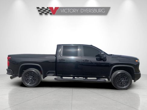 Used 2024 Chevrolet Silverado 2500 LTZ w/ LTZ Plus Package AWD/4WD image 9