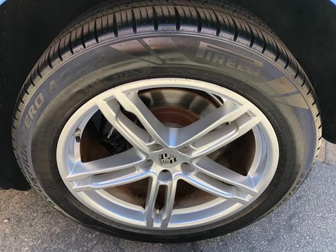 Used 2017 Porsche Macan AWD/4WD image 11