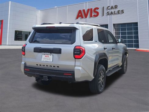 Used 2025 Toyota 4Runner SR5 image 6