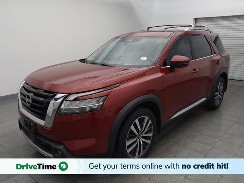 Used 2022 Nissan Pathfinder Platinum w/ Cargo Package FWD image 1